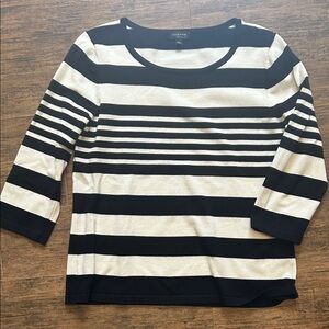 Spense Black and White Knit Top